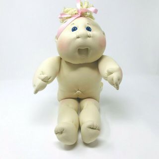 Vintage Cabbage Patch Kids Doll 1998 Hand Signed By Xavier Roberts 18 " 1799