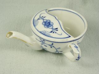 Antique German Blue Onion Porcelain Medicine Cup / Invalid Or Infant Feeder