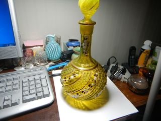 12 1/2 Inch Old Yellow Glass Decanter With Stopper Flowers Gold Old Estate