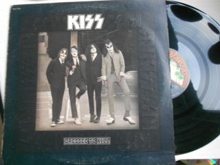 Kiss,  " Dressed To Kill " 1975 Us Nblp 7016.  Embossed Sleeve Bogart