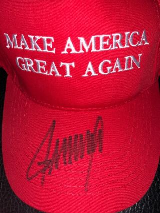 DONALD TRUMP signed MAKE AMERICA GREAT AGAIN HAT AUTOGRAPH 45th president of usa 2