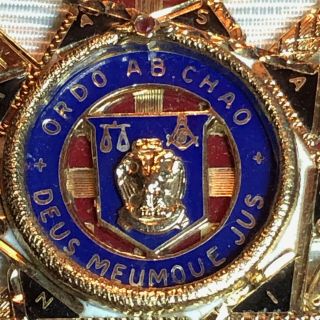 Rare Masonic 33rd Degree Scottish Rite Gold Jewel Medal 37.  2g. 3