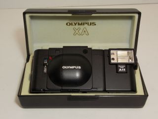 Olympus Xa A11 Vintage Electronic Flash 35mm Film Camera W/ Case