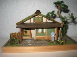Vintage Japan Japanese Diorama Detailed House Miniature Tea House Stove Lantern