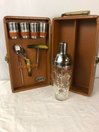 Vintage Trav - L - Bar The Portable Travel Bar Case With Battery Cocktail Shaker