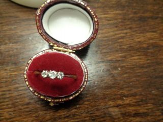 Charming Antique 18ct Gold & Platinum 3 Stone Diamond Ring