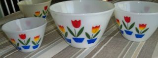 Vintage Fire King Tulip Mixing Bowls 9.  5,  8.  5 And 6.  5 " Set Of 3 Bowls Very Good