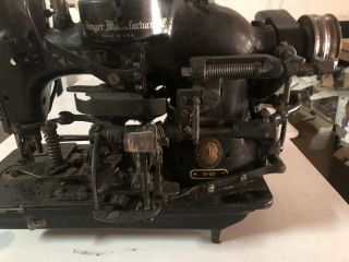 Vintage Industrial Singer Sewing Machine Mode 71 - 101 Button Hole Stitcher Cutter