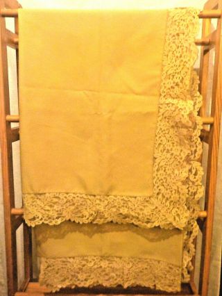 Vintage Harvest Gold Linen Tablecloth 68 " X 52 " With Floral Gold Lace Edge