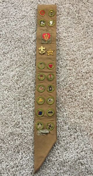 1930s Boy Scouts Thin Tan Sash 30 Merit Badges,  2 Rank Badges & 2 Pins Bsa