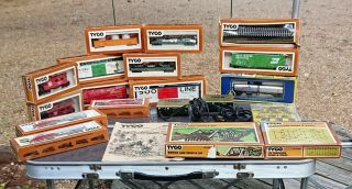 Vintage Tyco Ho Scale Train Set