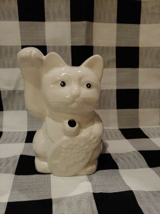 Benihana Maneki Neko Tiki Lucky Cat White Ceramic Mug Cup Painted Eyes
