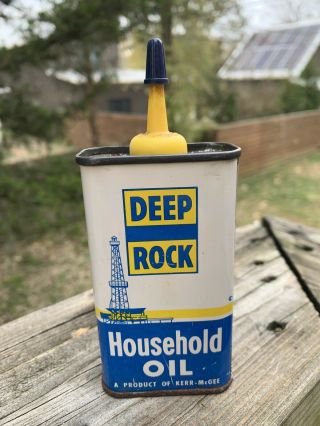 Vintage Deep Rock Household Handy Oiler 4 Oz Metal Oil Can Gas Sign
