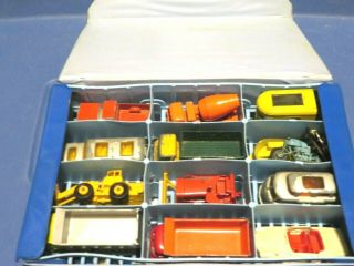 Lesney Products Matchbox Carrying Case & 24 Cars/trucks From The 1960 