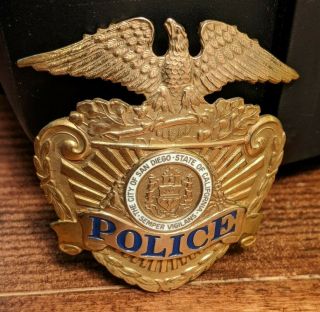 Old/obsolete San Diego Police Hat Badge Entenmann Rovin
