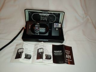 Olympus Xa A11 Vintage Electronic Flash 35mm Film Camera With Case And Manuals
