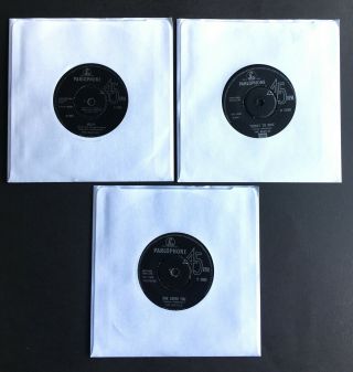 The Beatles X3 Help,  Ticket To Ride & She Loves You - Vinyl 7 " Singles
