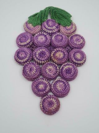 Vtg Bunch Variegated Purple Grapes Crochet Bottle Cap Pot Holder Hot Pad Trivet