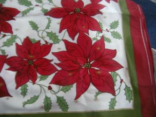 Better Homes And Gardens Christmas Table Cloth 60 X 100 Poinsetta