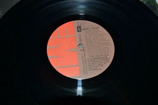 vinyl LP The Beatles - Abbey Road - manufactured in Greece - EMI 2j062 - 04243 3
