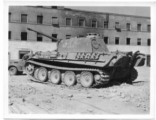 Captured German Tank Italy Wwii Photo
