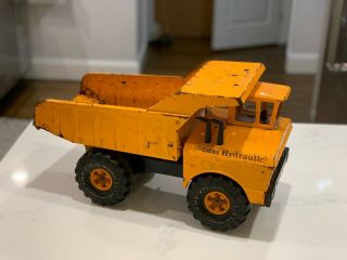 Vintage Tonka Mighty Hydraulic Dump Truck Xmb - 975 Pressed Steel Yellow