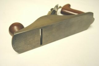 Stanley no.  4 bench plane 9 1/2 in long 2 in blade width VINTAGE USA MADE 2