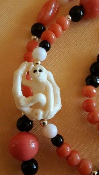 Chinese Salmon Red Pink Coral Hand Carved Monkey 40gr 24 " 12 - 6mm Necklace Vintage