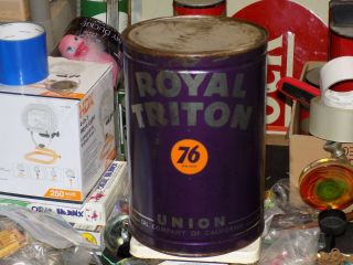 Royal Triton 76 Union 5 Quart Full Oil Can 3