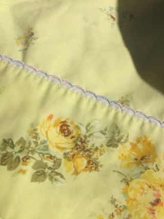 Vtg 1970’s Yellow Flat Sheet Queen Size Roses 60x80 Cottage