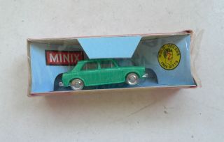 Vintage Minix Car Model 1:87 Scale Morris 1100 1960 