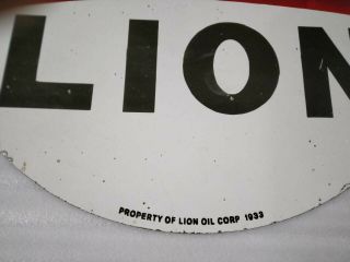 LION OIL PORCELAIN ENAMEL SIGN 42 INCHES ROUND DOUBLE SIDED SIGN 3