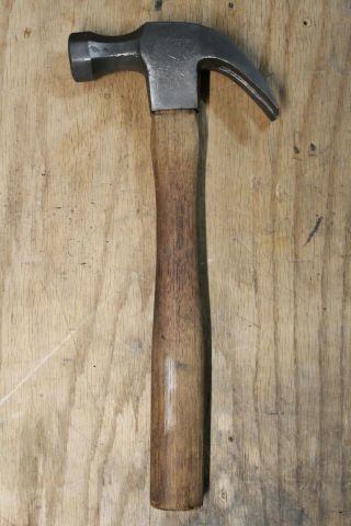 Vintage Plumb 16 Oz.  Claw Hammer With Handle Made In Usa