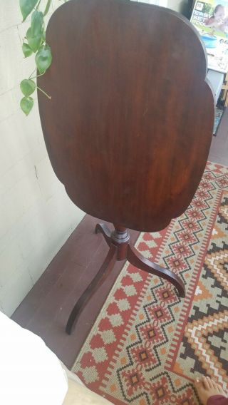 Antique Tilt Top Table.  Mahogany Wood.  $150