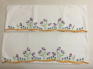 Vtg Embroidered Purple Iris Pillowcase Floral Scalloped Edge 70’s Pair Cotton