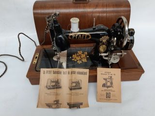 1931 Pfaff 11 Sewing Machine With Wooden Case And Pfaff Lamp