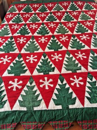 Vintage Hand Crafted & Quilted Christmas Trees And Snowflake Quilt 96x88