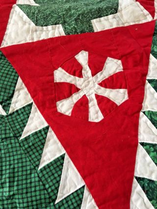 VINTAGE HAND CRAFTED & QUILTED CHRISTMAS TREES AND SNOWFLAKE QUILT 96X88 2