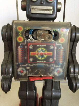 Vintage Tin Horikawa Battery Operated Fighting Robot Or Restore 2