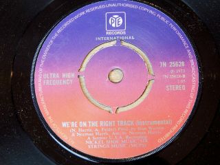 EX - Ultra High Frequency/We ' re On The Right Track/1973 Pye 7 