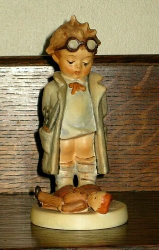 Vintage M.  I.  Hummel Figurine 127 " Doctor " Tm 5 By Goebel