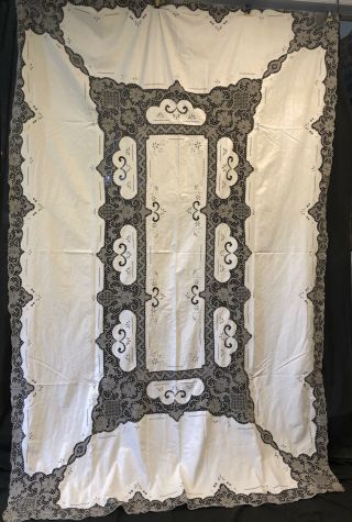 Linen & Hand Made Needle Lace Trimmed Cloth.  Very Fine Mid 20th C.  100” X 68”