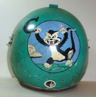 1957 U.  S.  Air Force Flight Helmet With Black And White Cat Logo,  P - 4a
