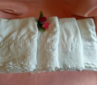 Vintage Inspired Set Of 4 White Laced Edged Cotton King Sized Pillowcases