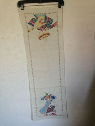 Vintage 30s/40s Embroidered Mexican Couple Cotton Table Runner Dresser Cloth