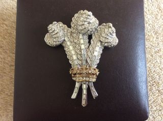 Large Vintage " Prince Of Wales " Feathers Brooch
