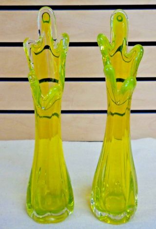 Vintage Set Of 2 Matching Vaseline Yellow Depression Glass Swung Vases (th1549)