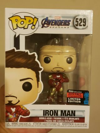 Funko Pop Avengers Iron Man W/infinity Gauntlet - Nycc Shared Exclusive In Hand