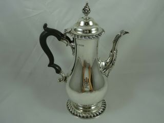 George Iii Style,  Solid Silver Coffee Pot,  1907,  584gm
