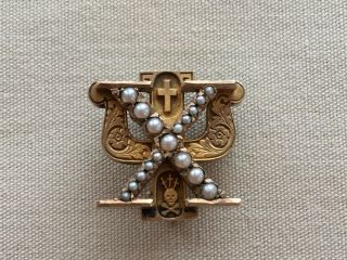 Vintage 10k Gold Chi Psi Fraternity Pin Seed Pearls Cross Skull Lgb Pin 1947